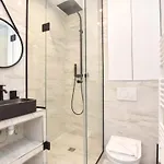 Apartment Renovated 2bd In Parc Belleville *